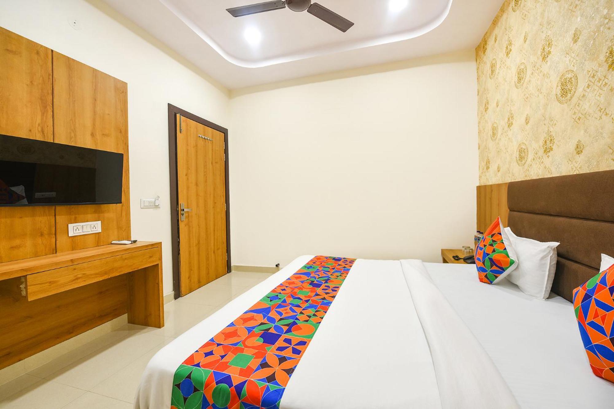 Fabhotel Golden Tree Amritsar Exterior foto