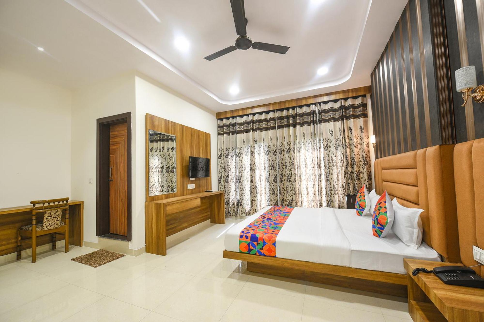 Fabhotel Golden Tree Amritsar Exterior foto